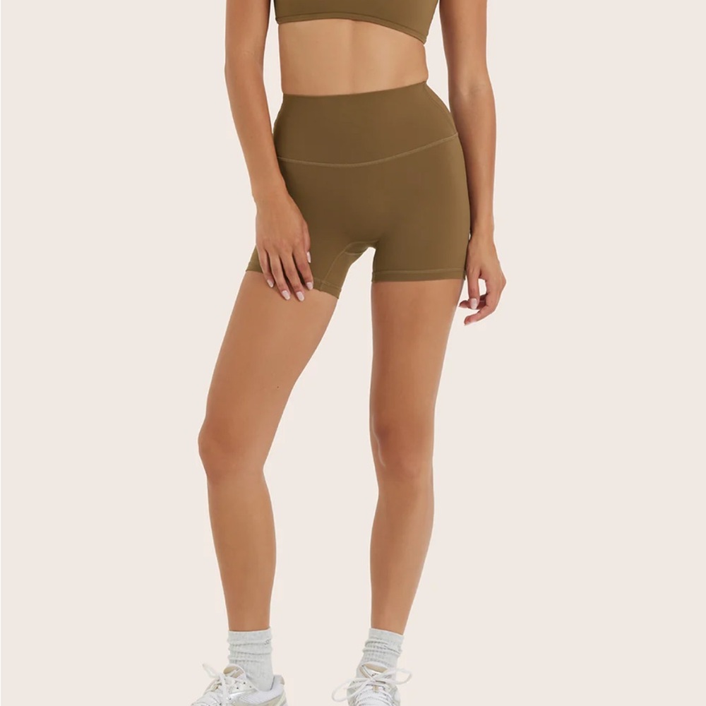 SET Active Tan Athletic Shorts High-Waisted Seamless Design
